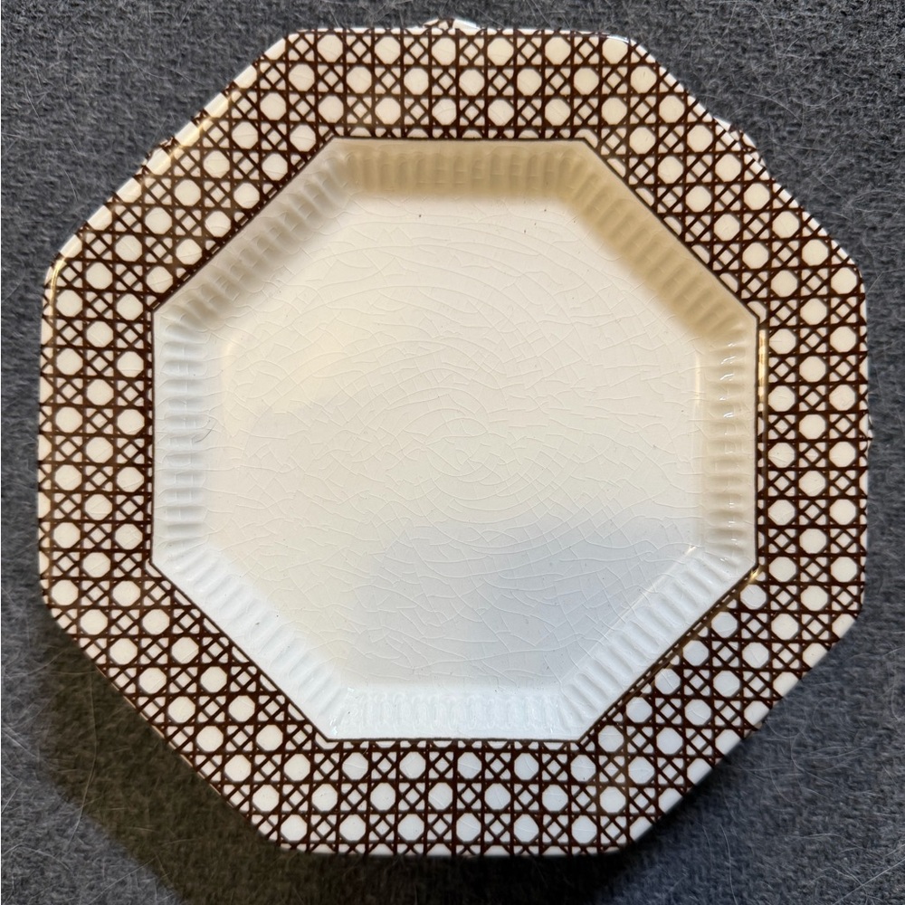 Set of 4 Vintage Independence Ironstone Dinner Plates